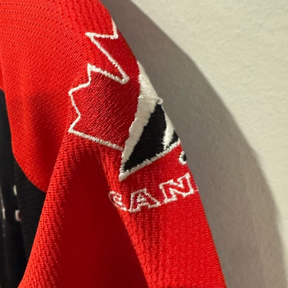 Vintage Nike Team Canada Hockey Jersey - Picture 6 of 10